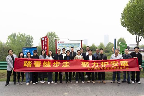 f4036c7188b69a35955c88c5ce2c9e0